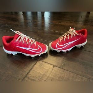 Nike girls softball cleats